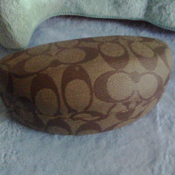 Coach shield sunglasses - Picture 8 of 11